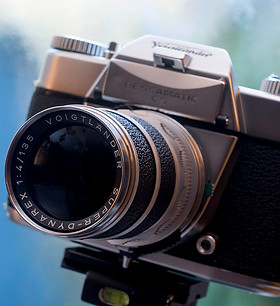 Voigtländer Bessamatic | apertureonepointfour